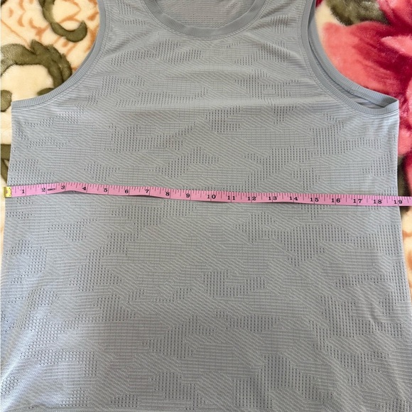 lululemon athletica Gray Tank Top - Picture 2 of 4